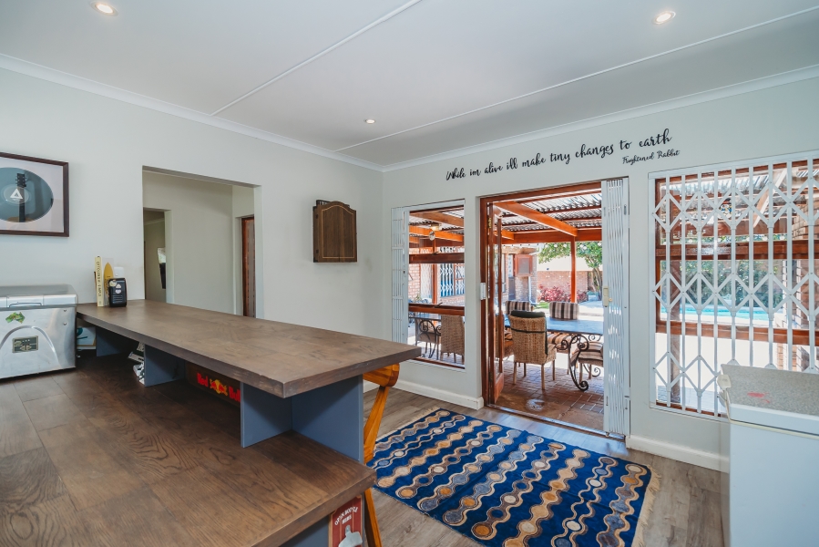 4 Bedroom Property for Sale in Loerie Park Western Cape